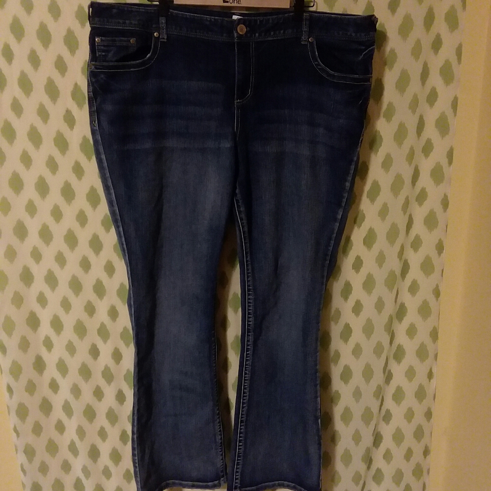 Maurices plus size 24 regular  jeans !
